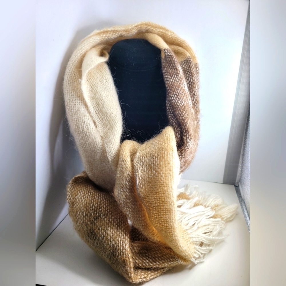 Multicolor Knit Fringed Scarf, EUC